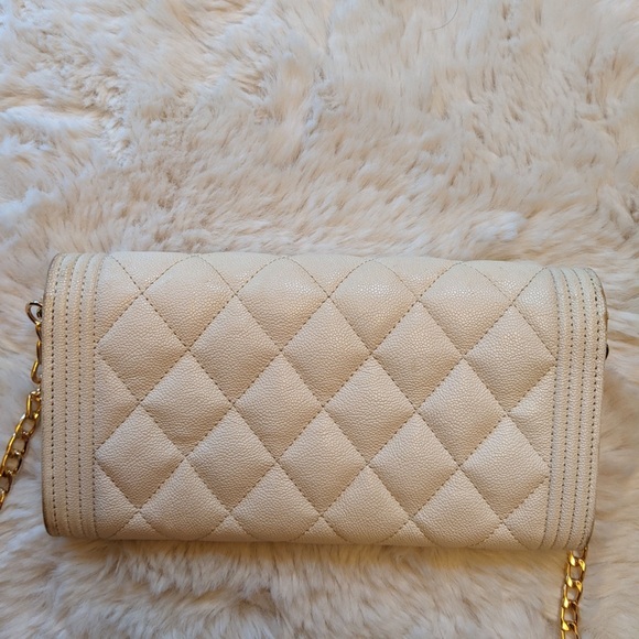 Creme Large Boy Gusset Flap Chanel Wallet on Chain - Picture 4 of 12